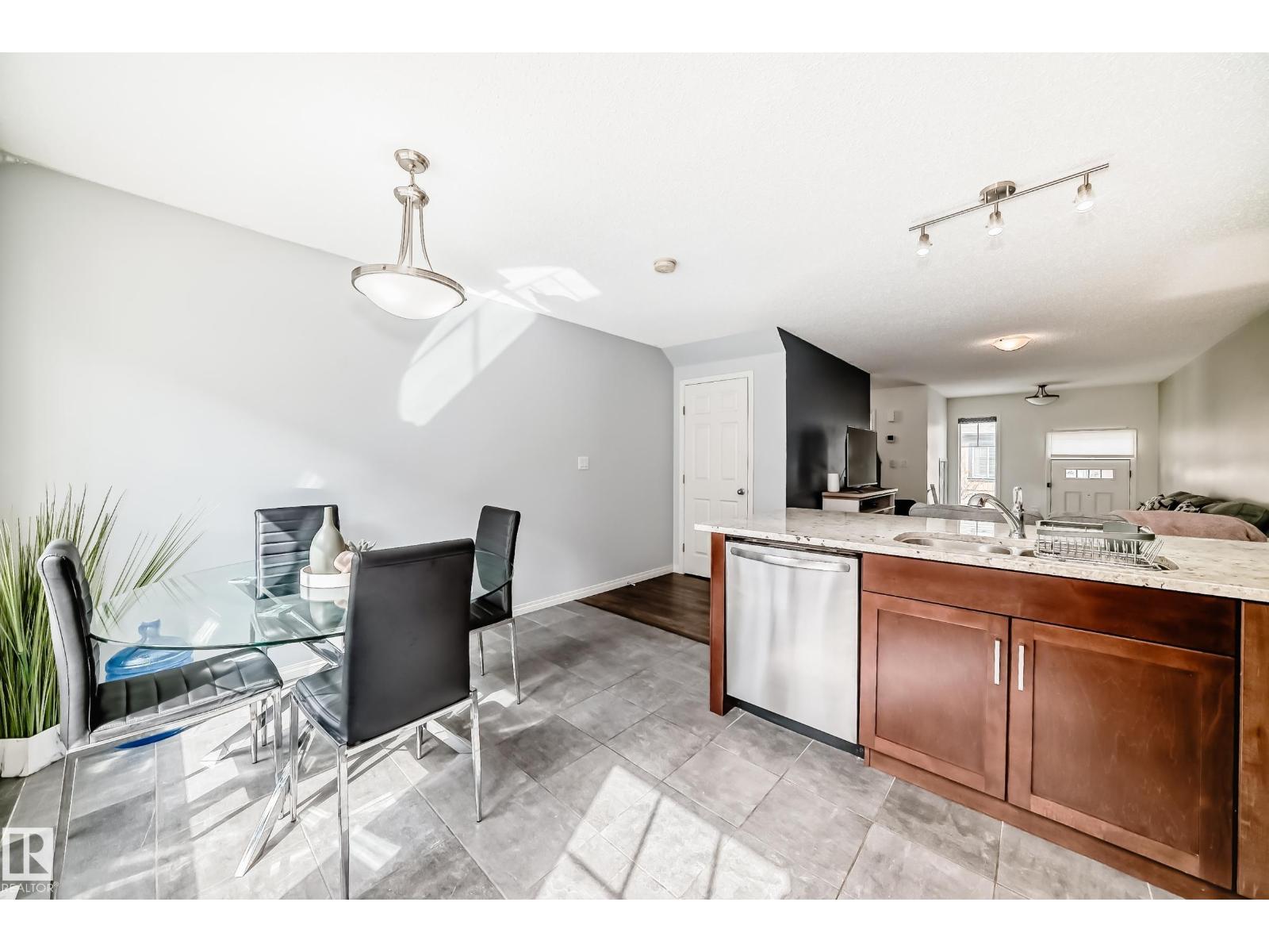 #81 3305 ORCHARDS LINK LI SW, Edmonton