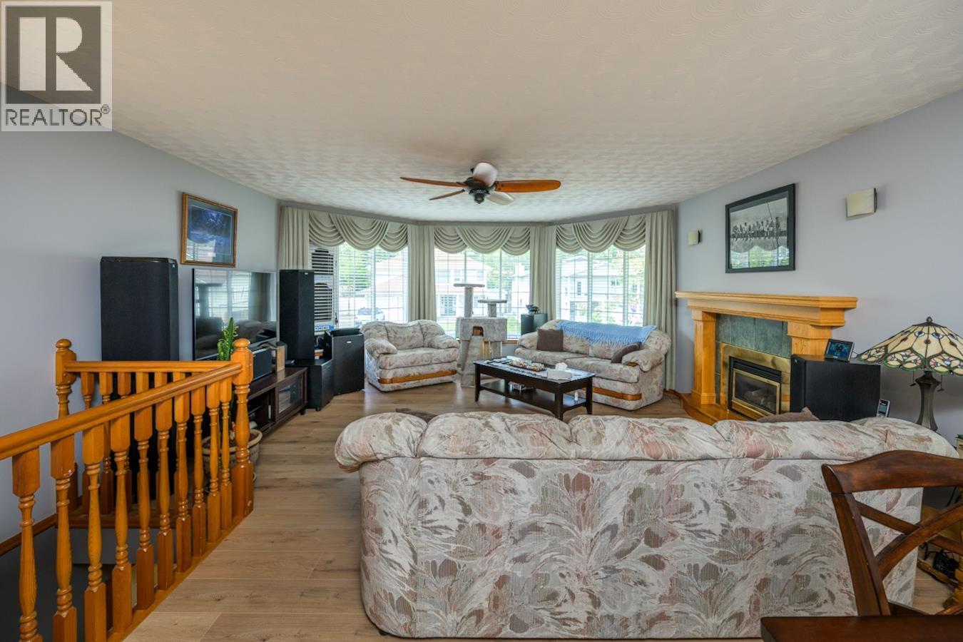 Photo 11 of 38 — 1917 CLEARWOOD CRESCENT · Prince George, BC