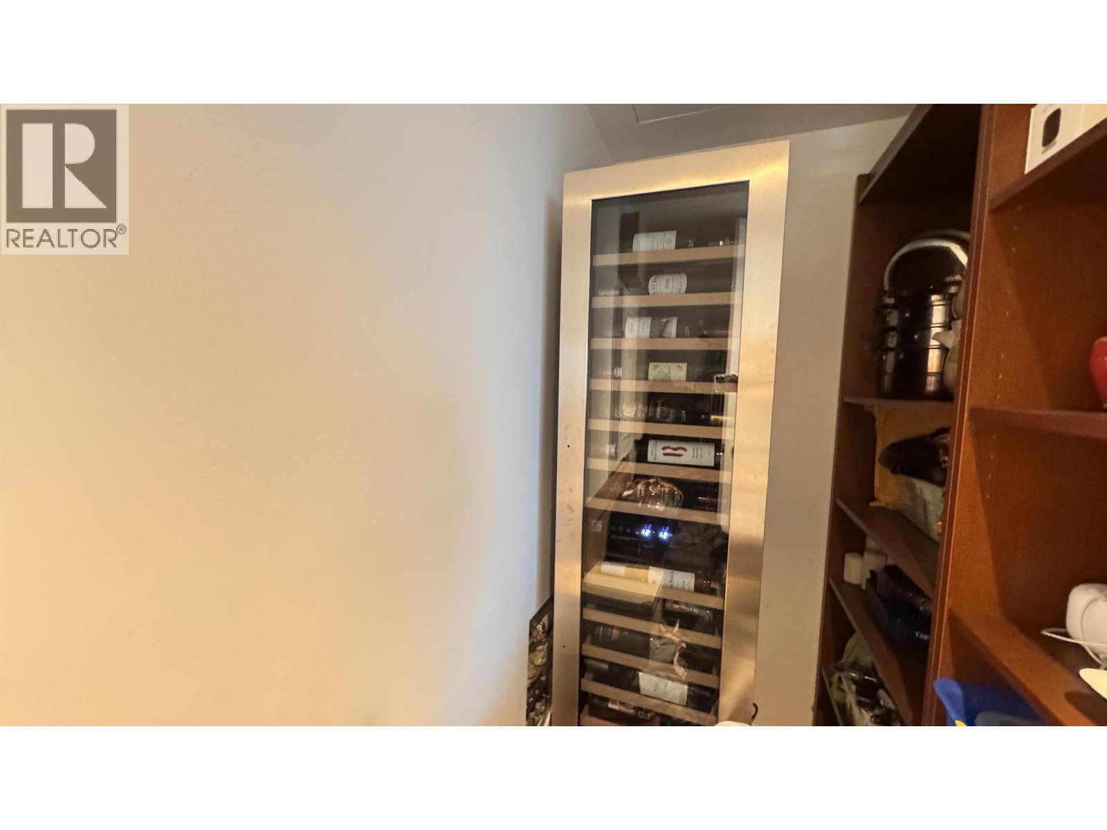 2 Bed, 2 Bath House for Rent in Vancouver – 2203 1408 ROBSON STREET, Vancouver - Image 18