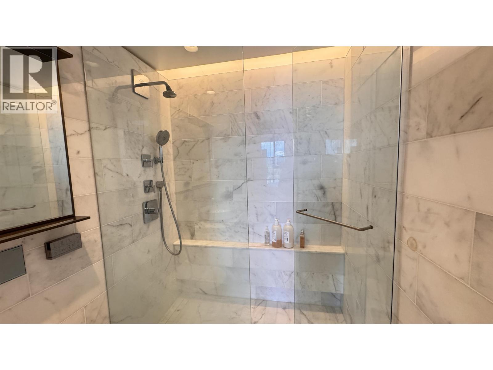 2 Bed, 2 Bath House for Rent in Vancouver – 2203 1408 ROBSON STREET, Vancouver - Image 9