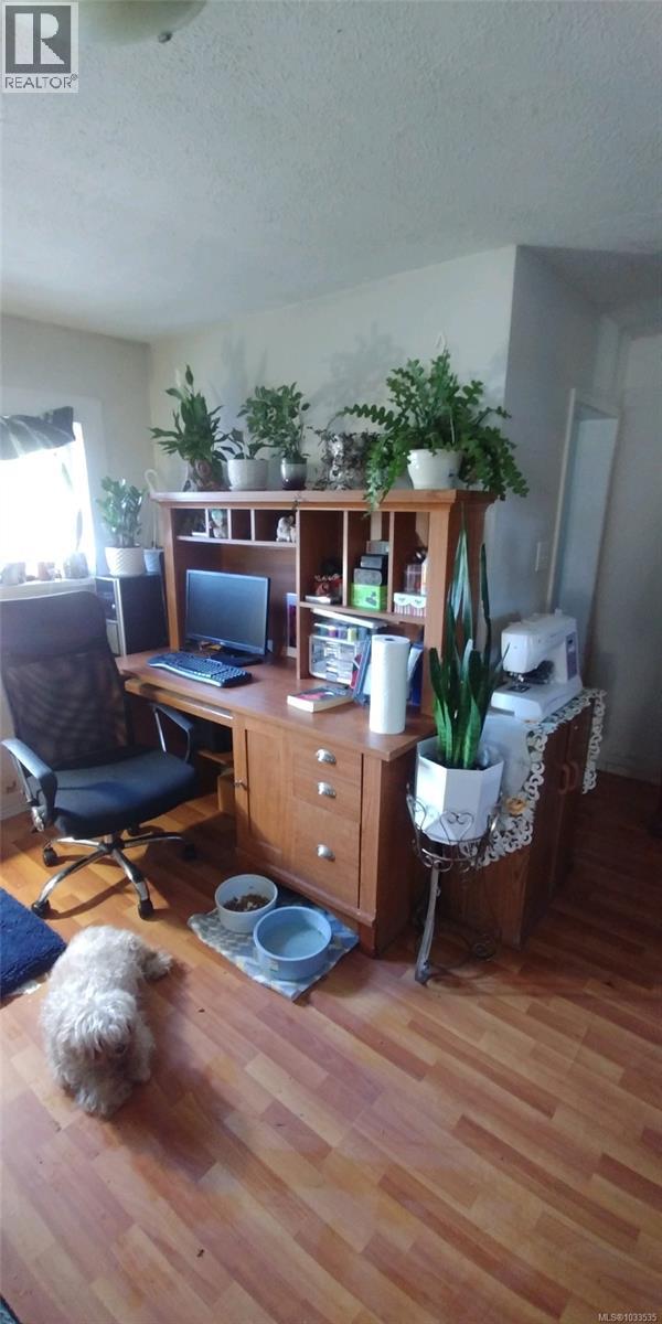 1790 Waddington Rd - 7