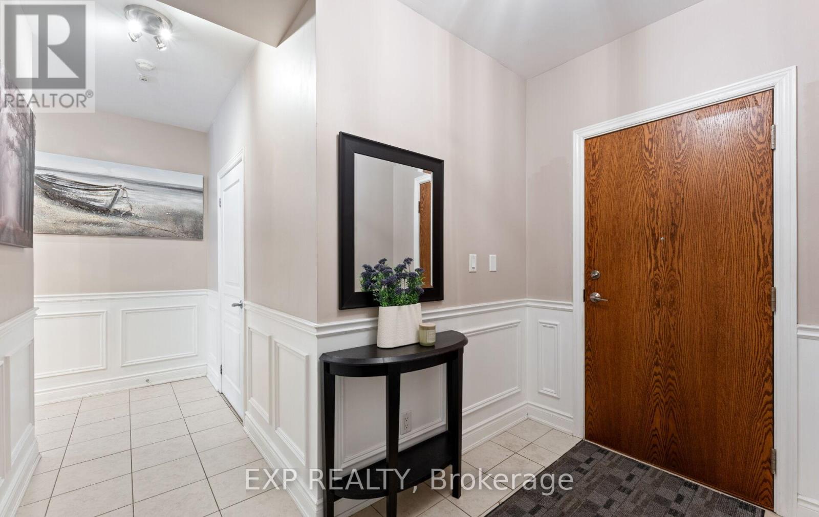 #208 9901 KEELE STREET - 3