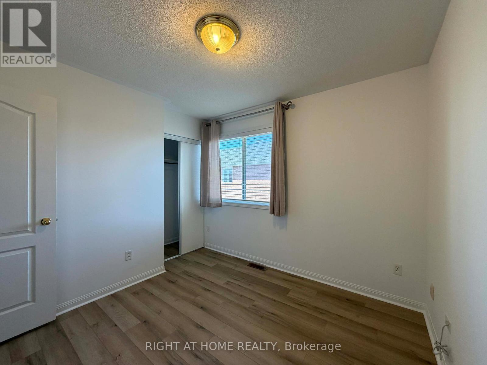 677 IRVING TERRACE — photo 16