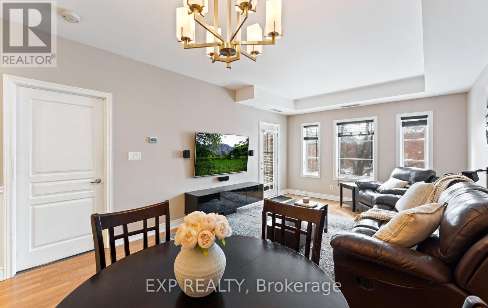 #208 9901 KEELE STREET - 6