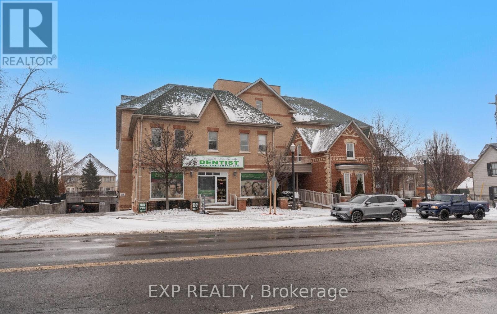 #208 9901 KEELE STREET - 23
