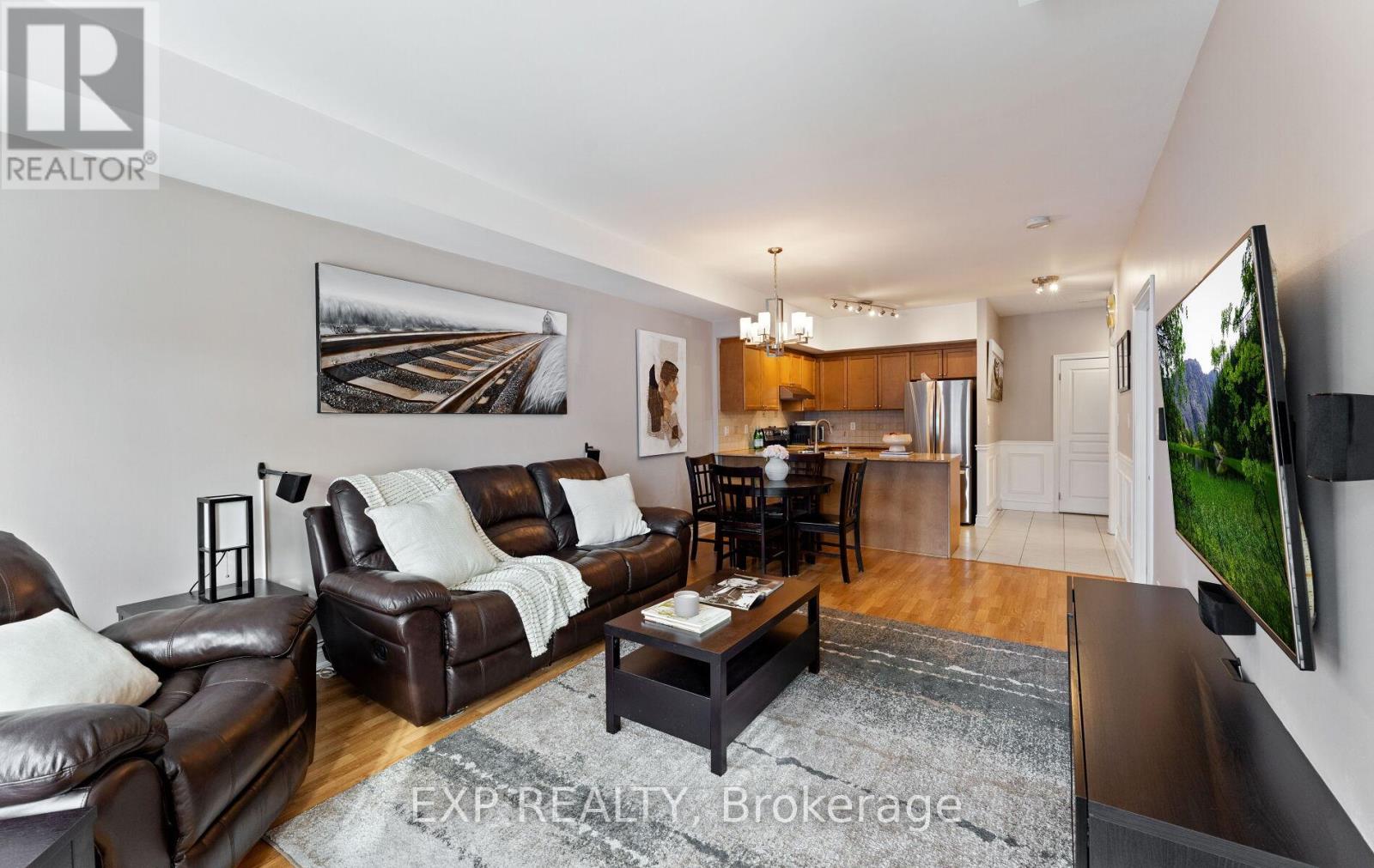 #208 9901 KEELE STREET - 8
