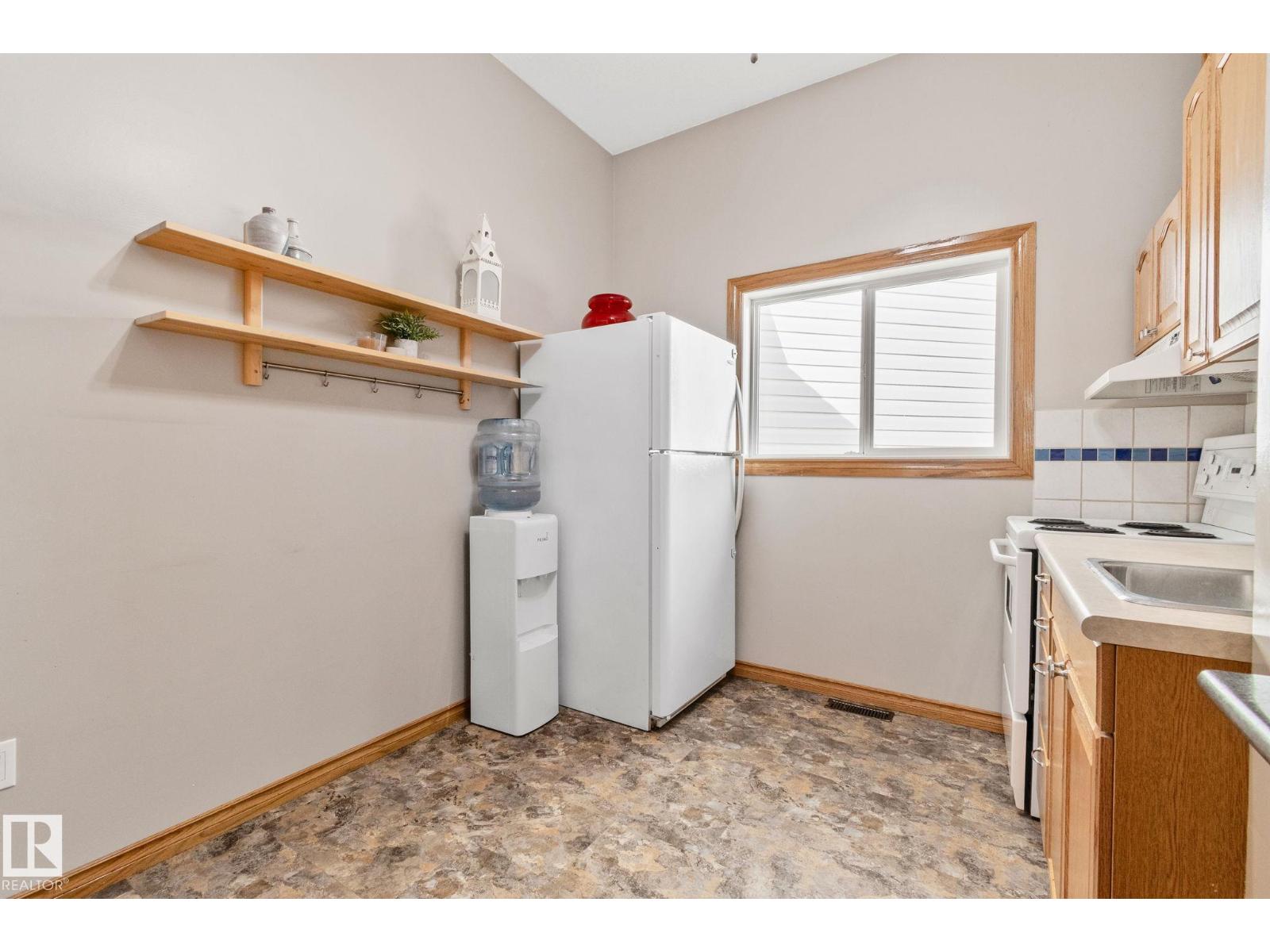 4228 8 AV — photo 17