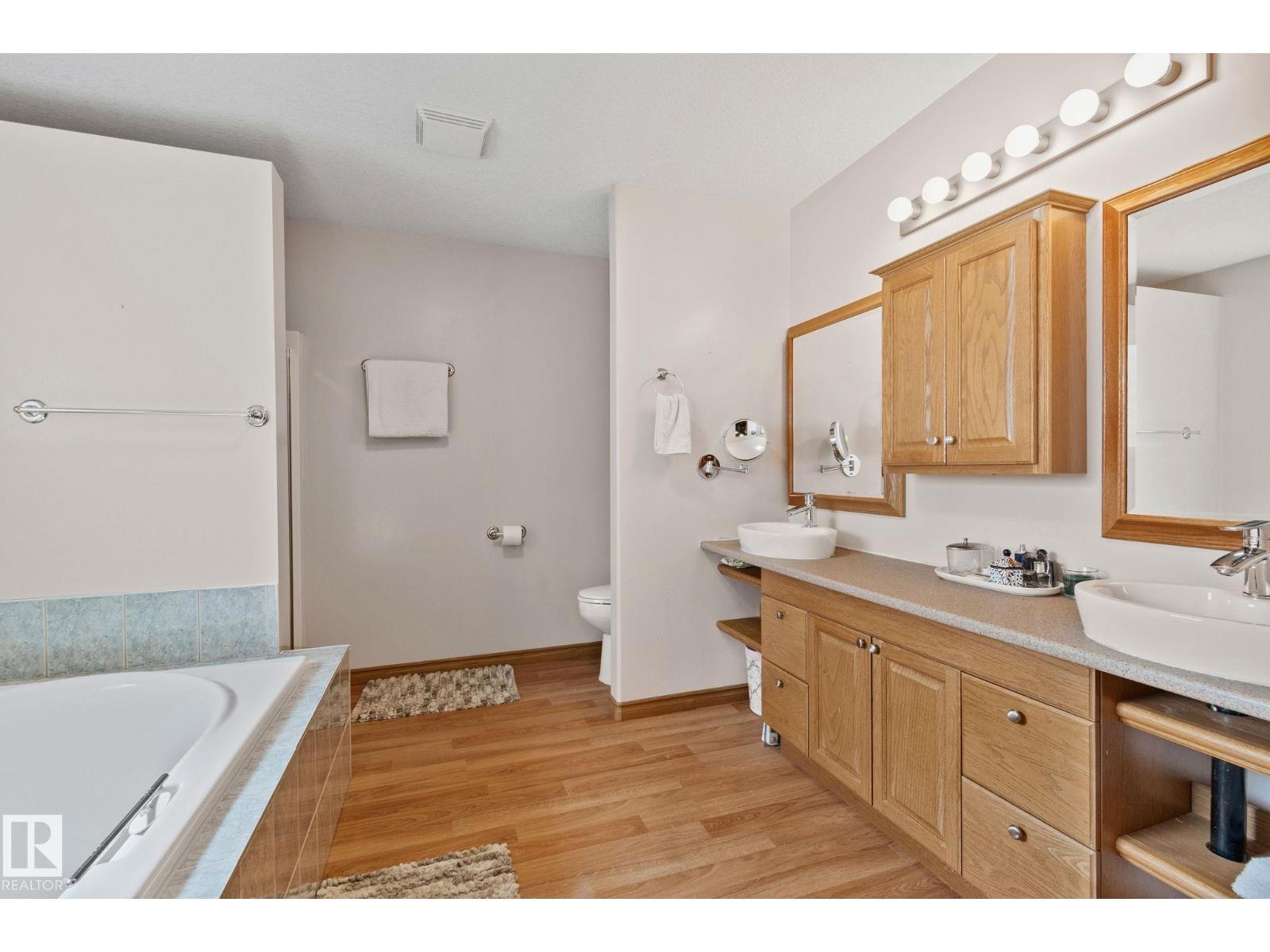 4228 8 AV — photo 31
