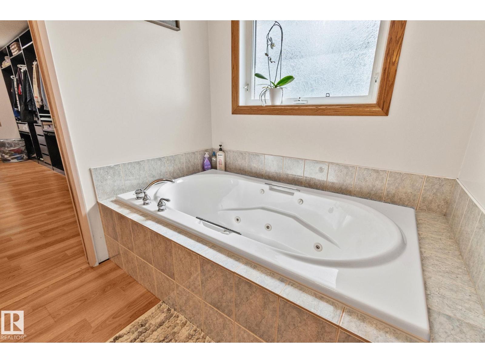 4228 8 AV — photo 33