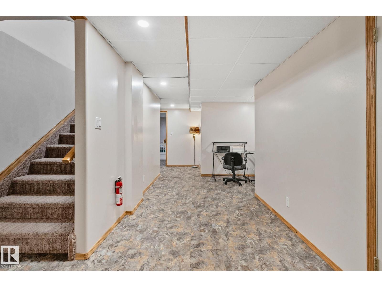 4228 8 AV — photo 36
