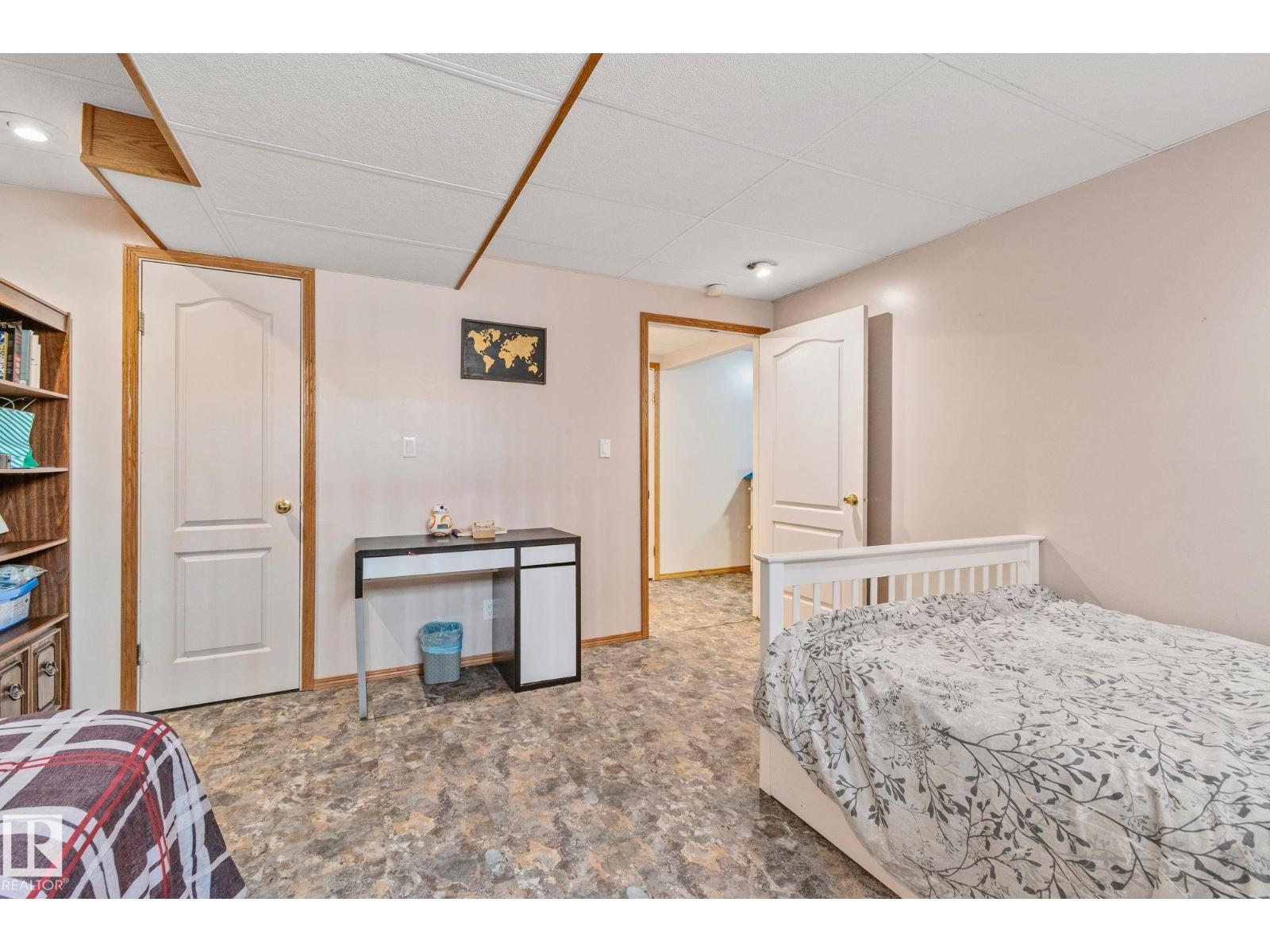 4228 8 AV — photo 38