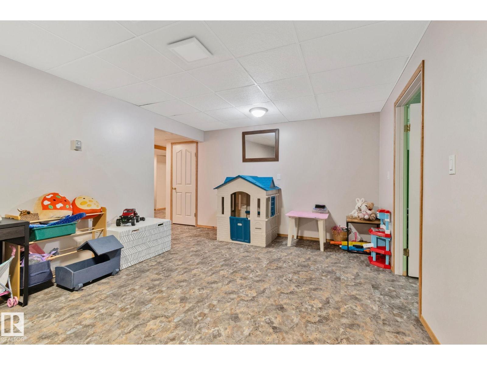 4228 8 AV — photo 41