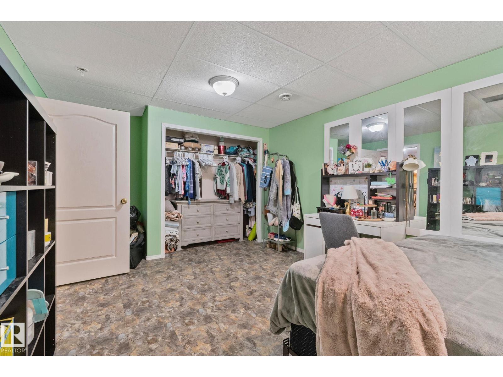 4228 8 AV — photo 44