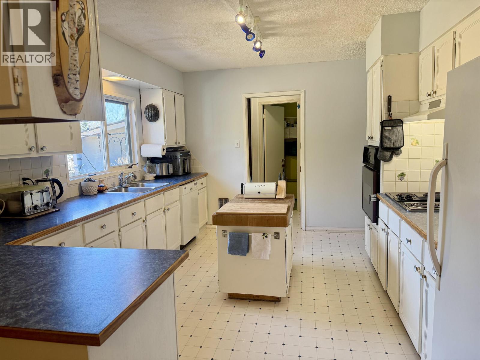 731 NECHAKO AVENUE - 13