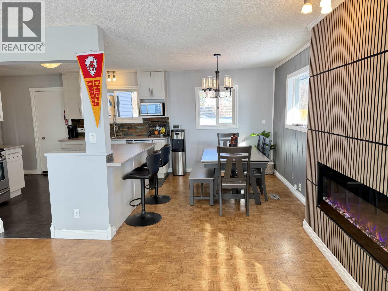 864 OLD LOOP ROAD - 20