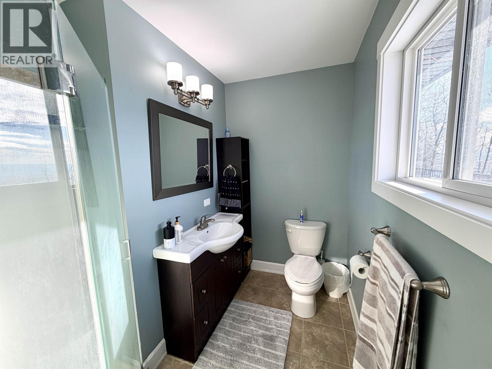 864 OLD LOOP ROAD - 29