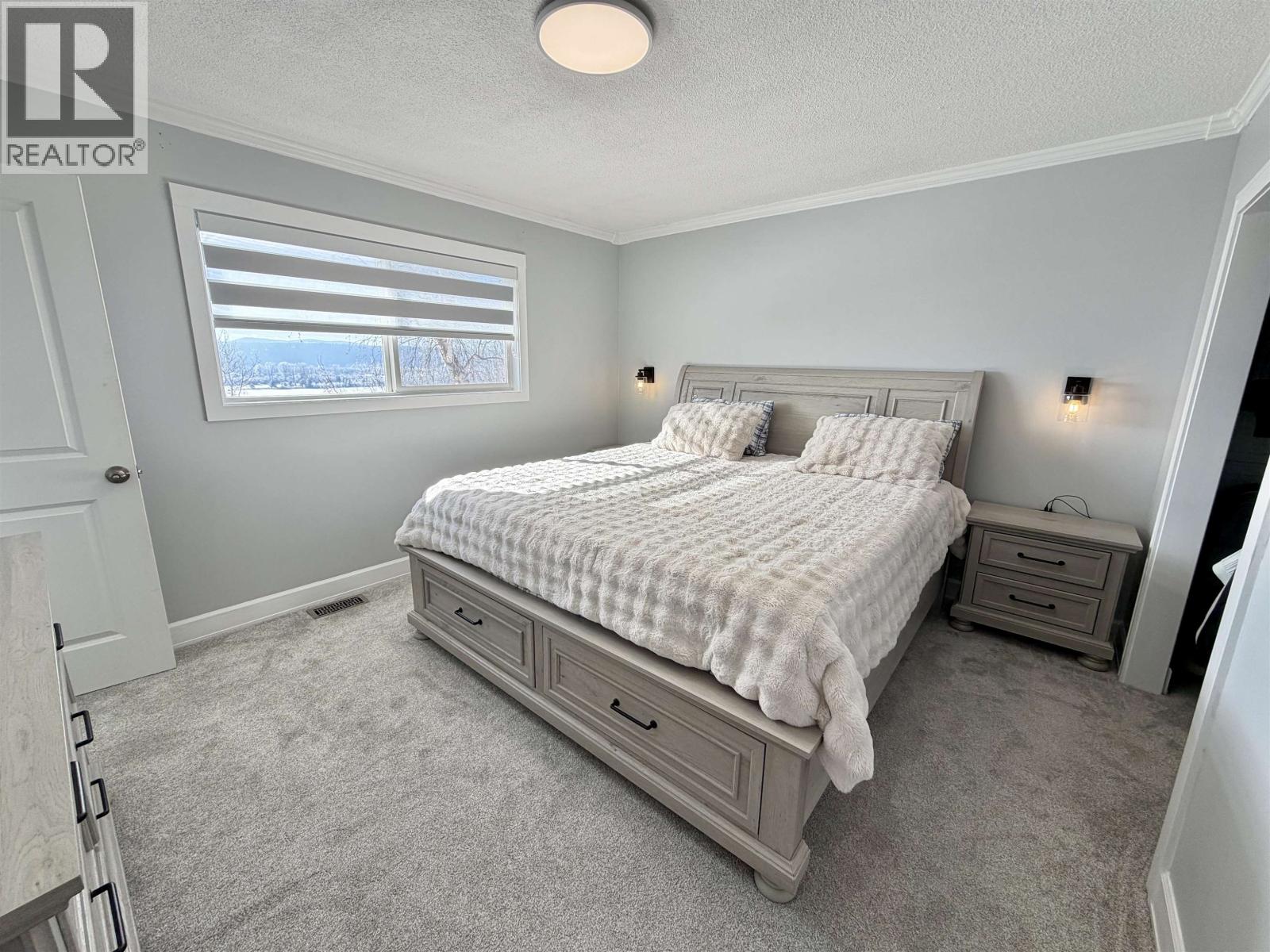 864 OLD LOOP ROAD - 27