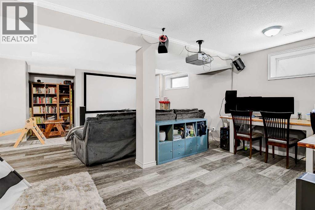 8214 115A Street — photo 24