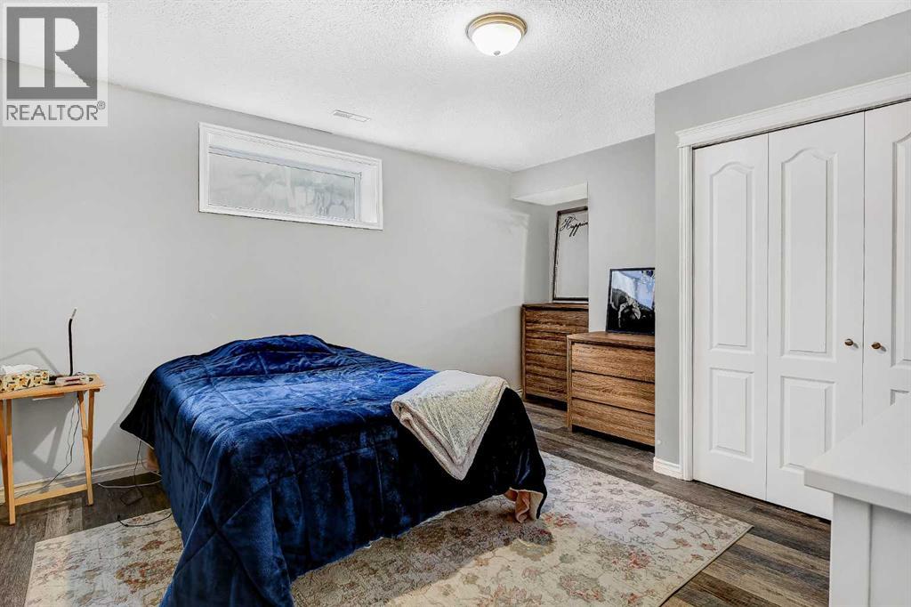 8214 115A Street — photo 28