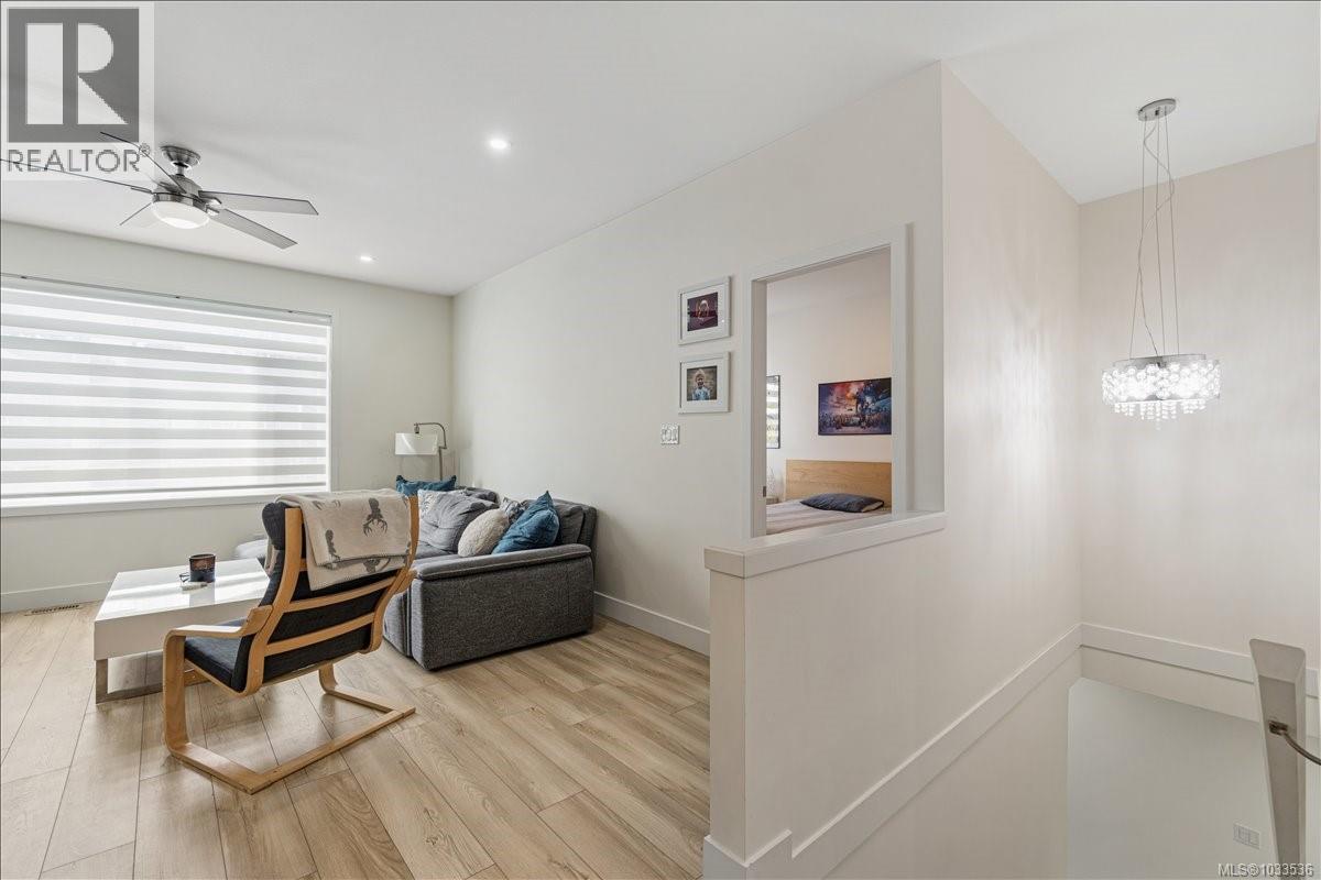 370 Avaani Way - 12