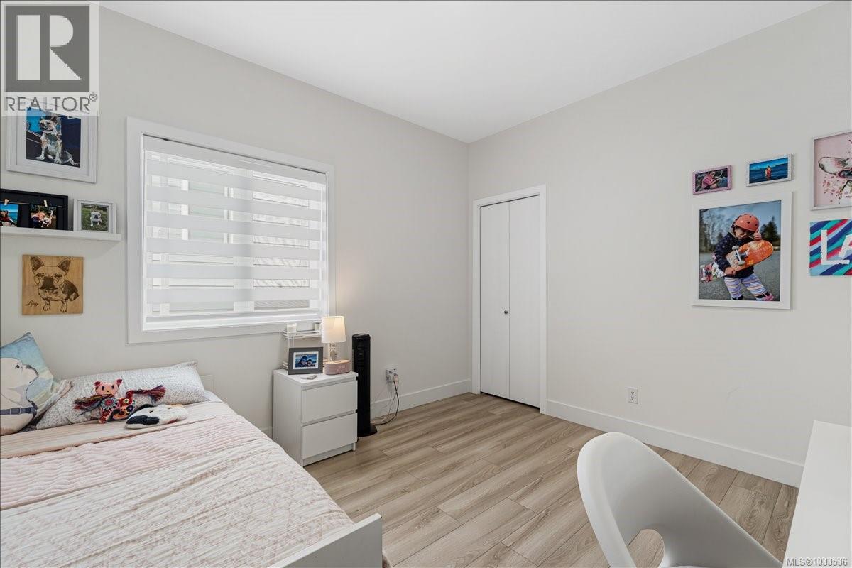 370 Avaani Way - 16