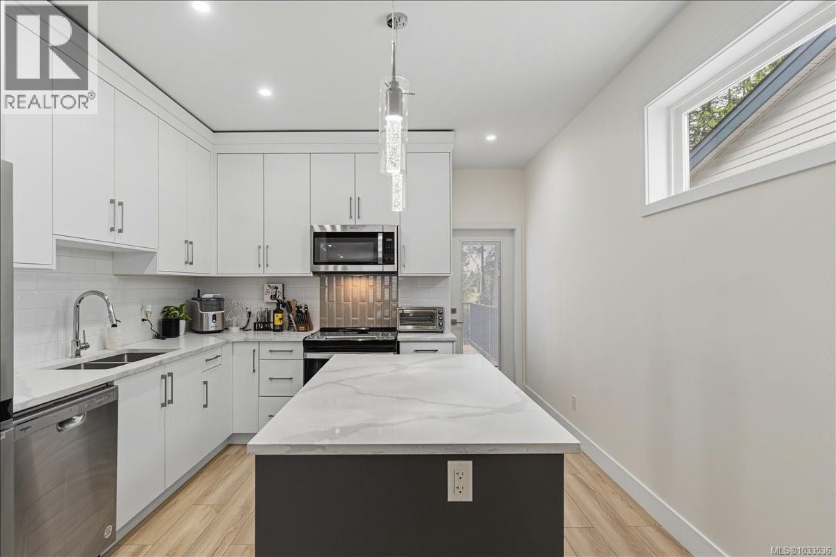 370 Avaani Way - 22