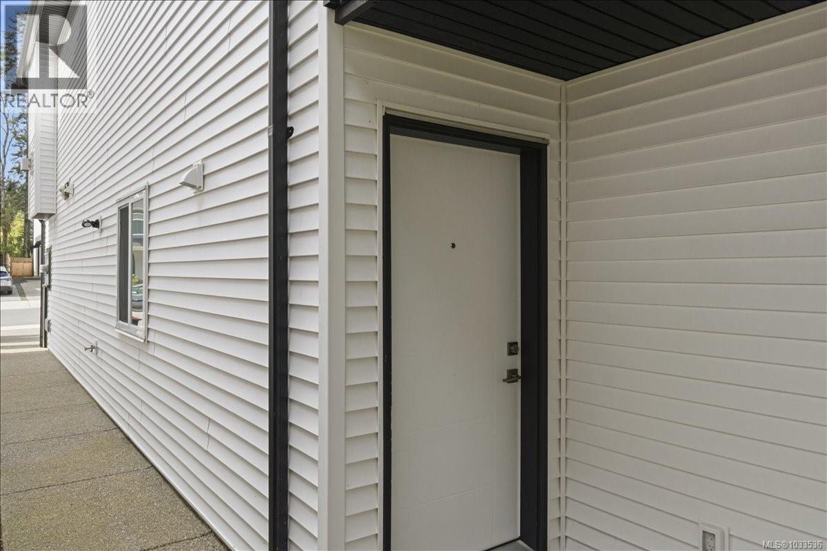 370 Avaani Way - 26