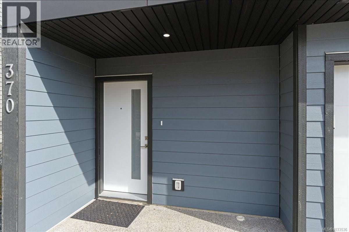 370 Avaani Way - 3