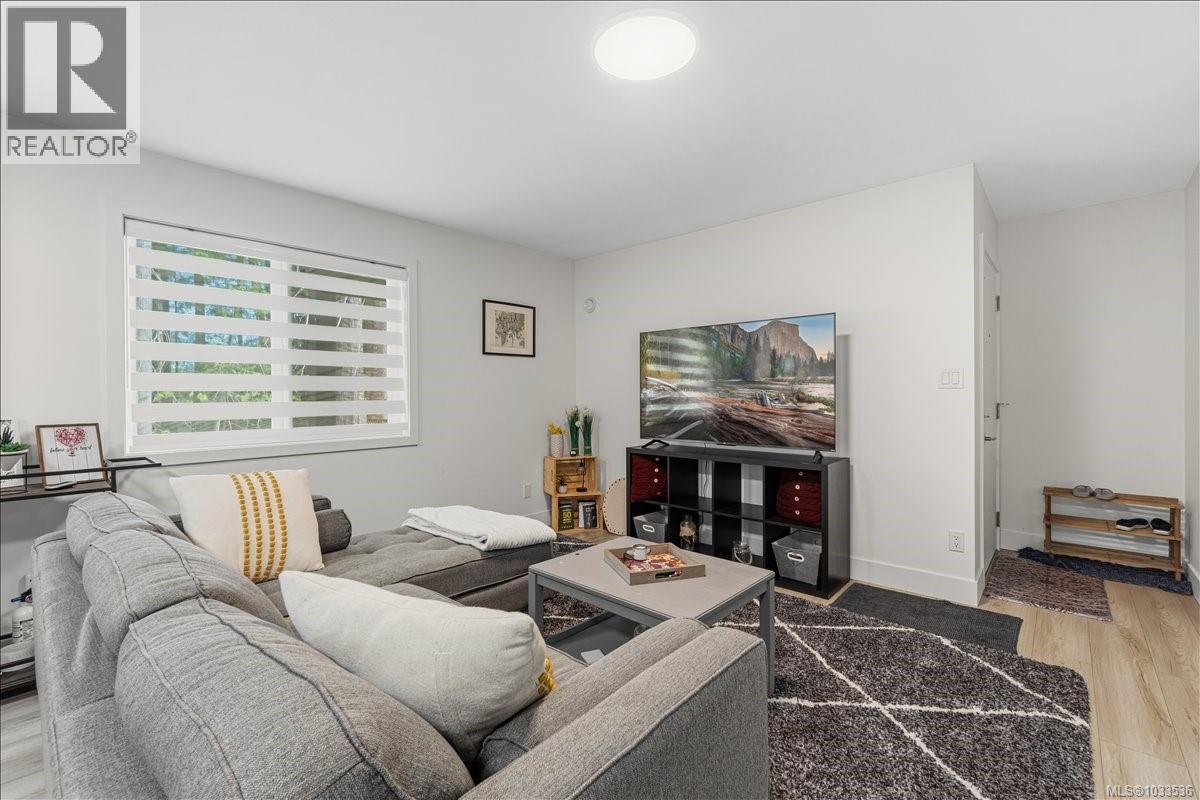 370 Avaani Way - 31