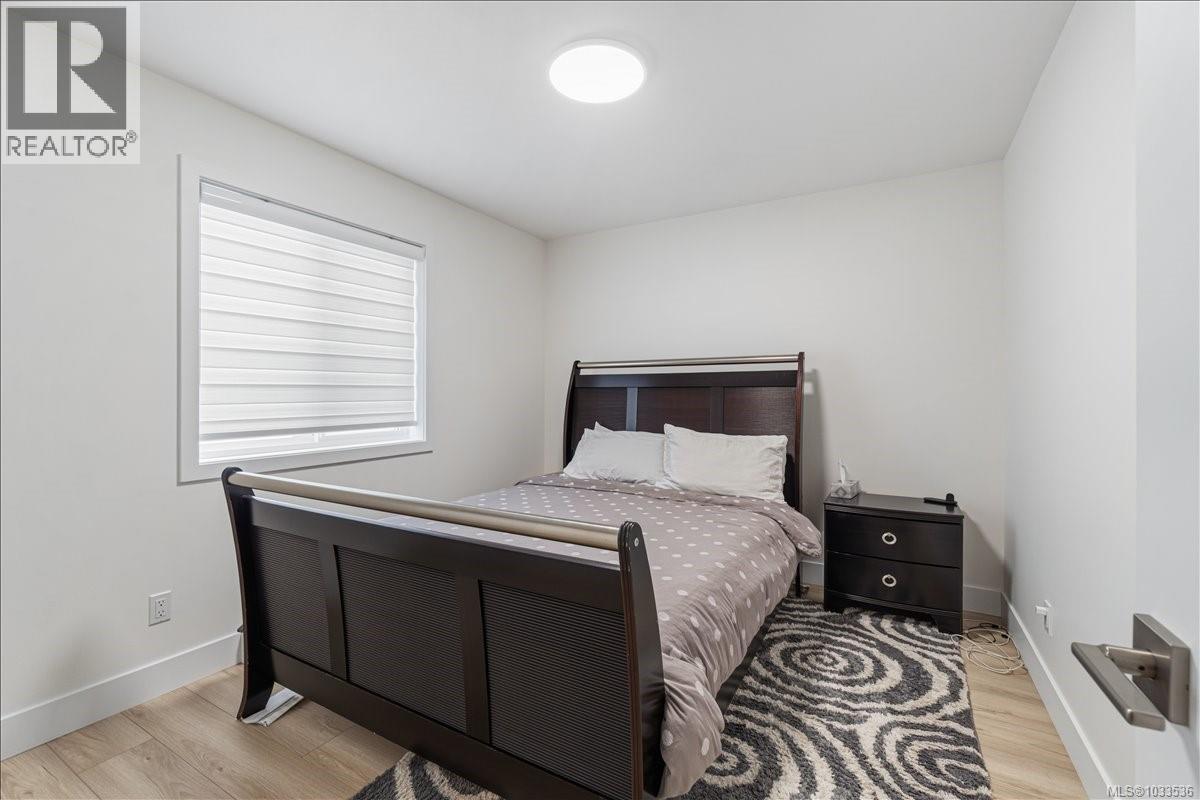 370 Avaani Way - 34