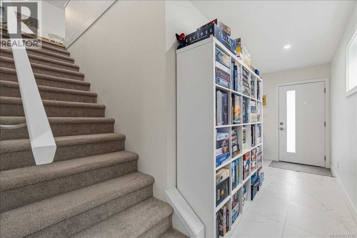 370 Avaani Way - 5