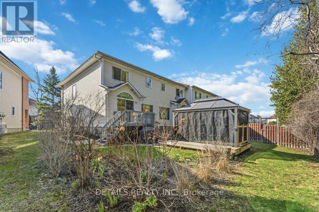 8 WIMBLEDON WAY - 26
