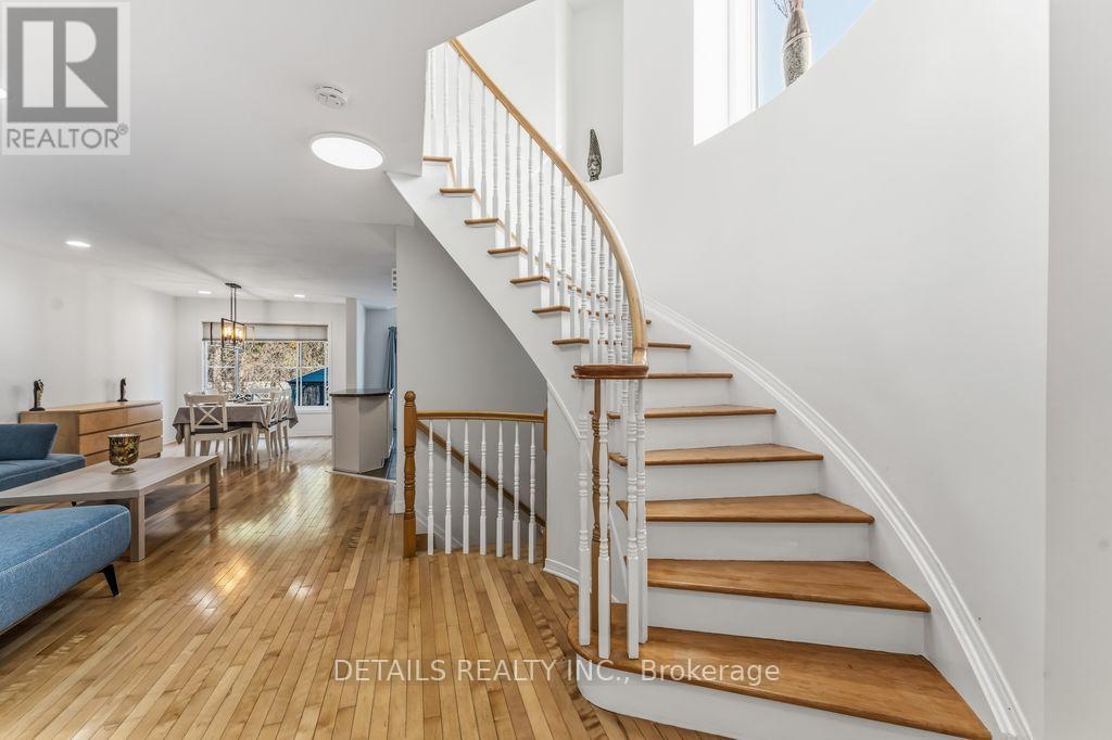 8 WIMBLEDON WAY - 6