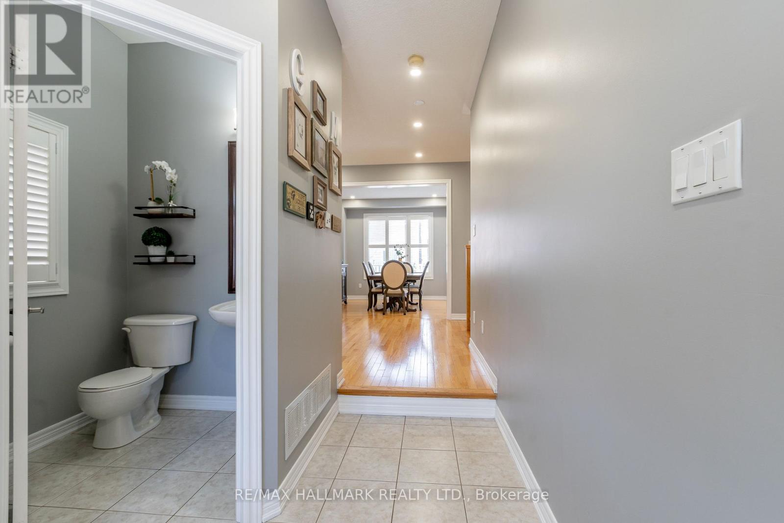 24 BEGONIA CRESCENT - 4