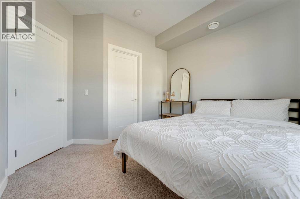 165 Evanscrest Gardens NW — photo 13