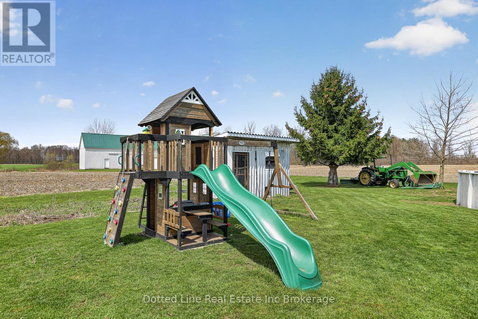 573 NORFOLK COUNTY RD 28 ROAD W - 11