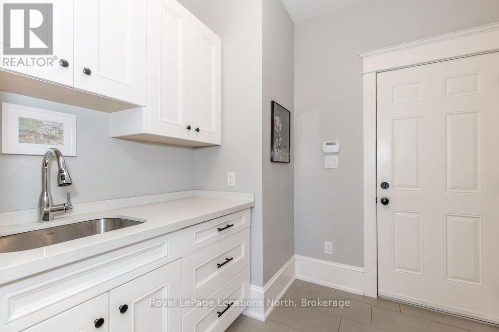 Laundry Room/Garage Entry