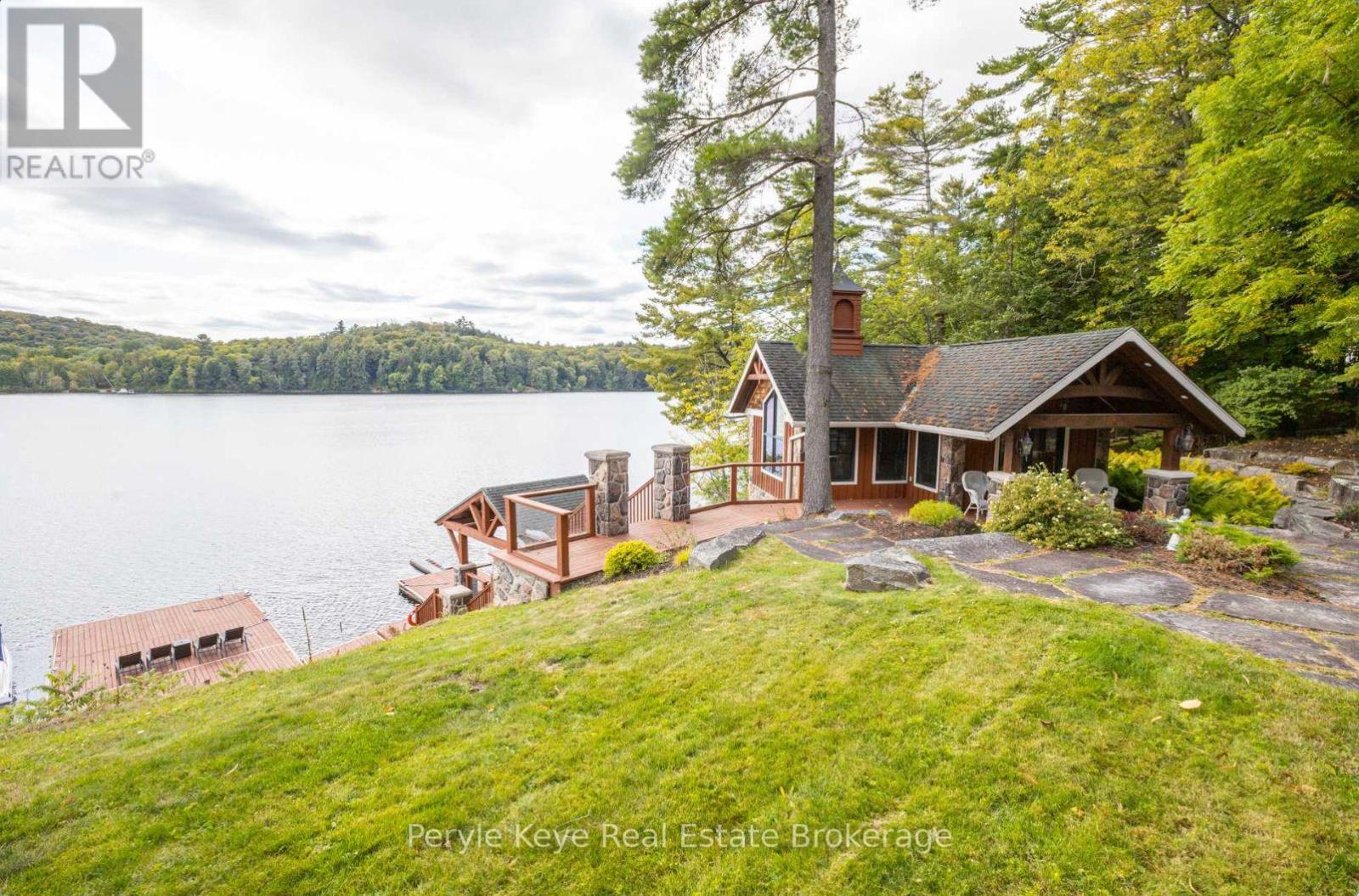 Lake Vernon - Access to 4 Lakes