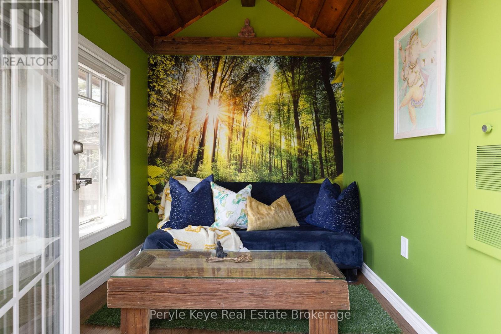 Cozy Bunkie