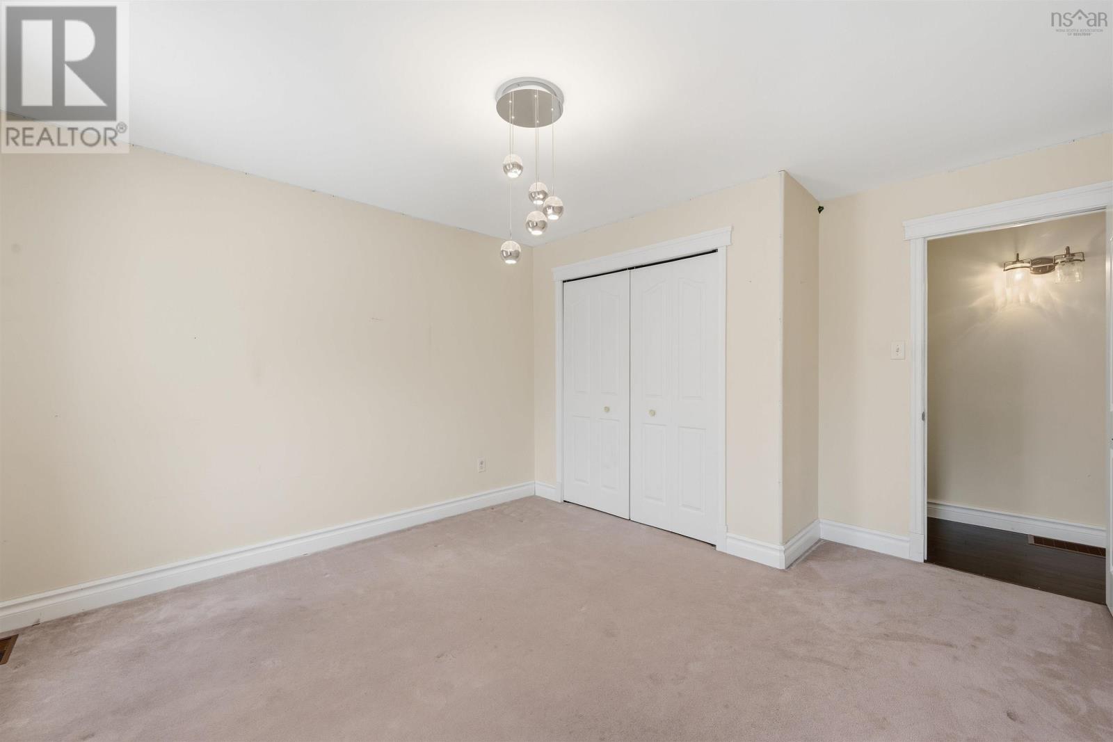 Property 29 of 50 of 9 Haliburton Crescent
