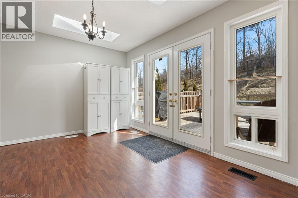 51 HUNTER Way - 36