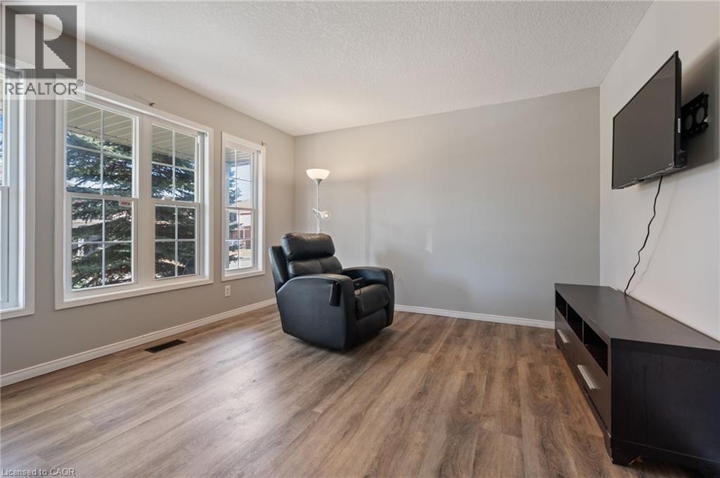 51 HUNTER Way - 38