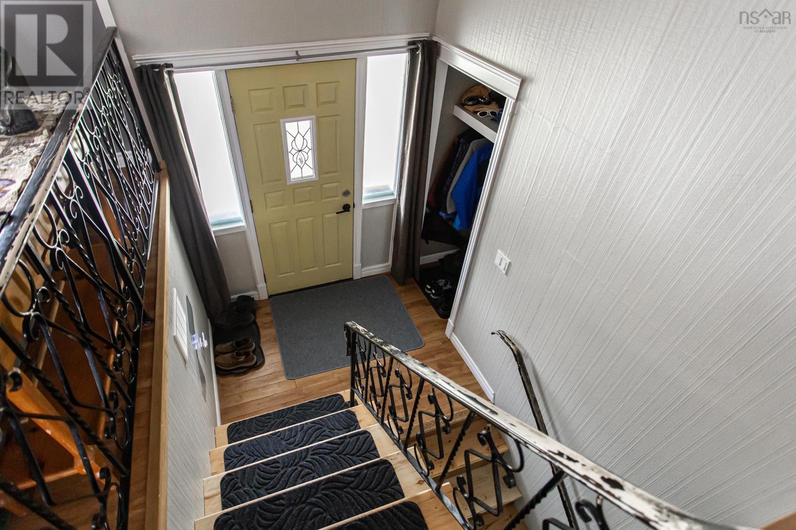 Property 17 of 22 of 10456 Highway 201