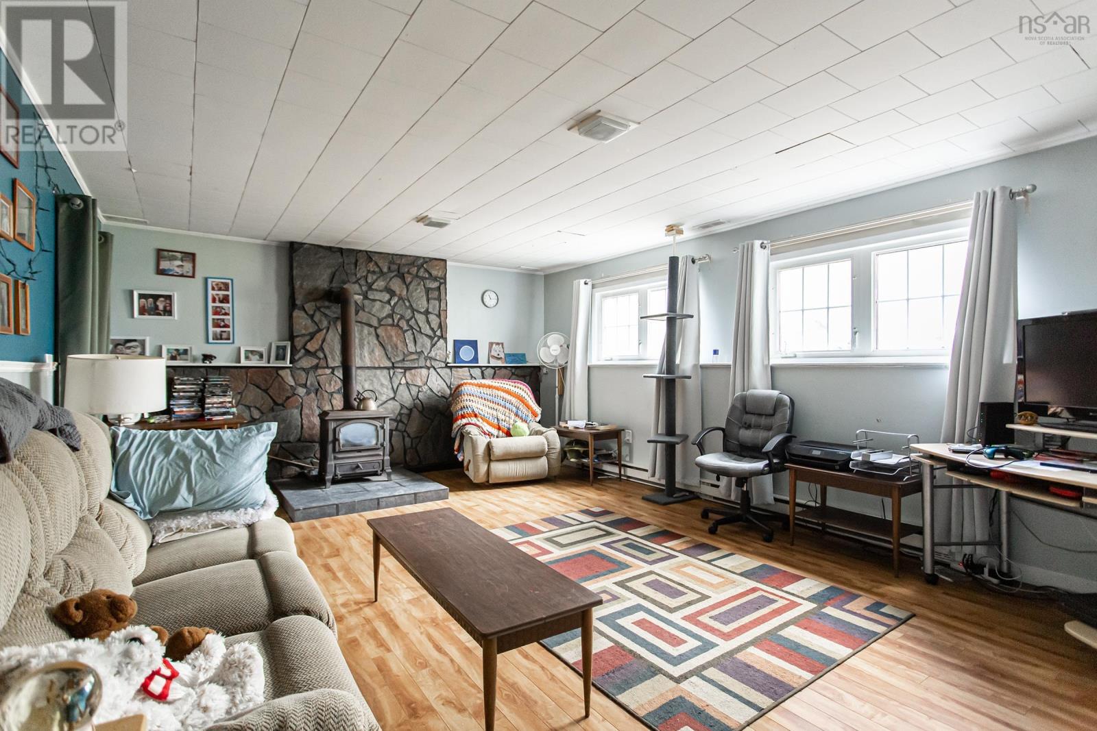 Property 18 of 22 of 10456 Highway 201