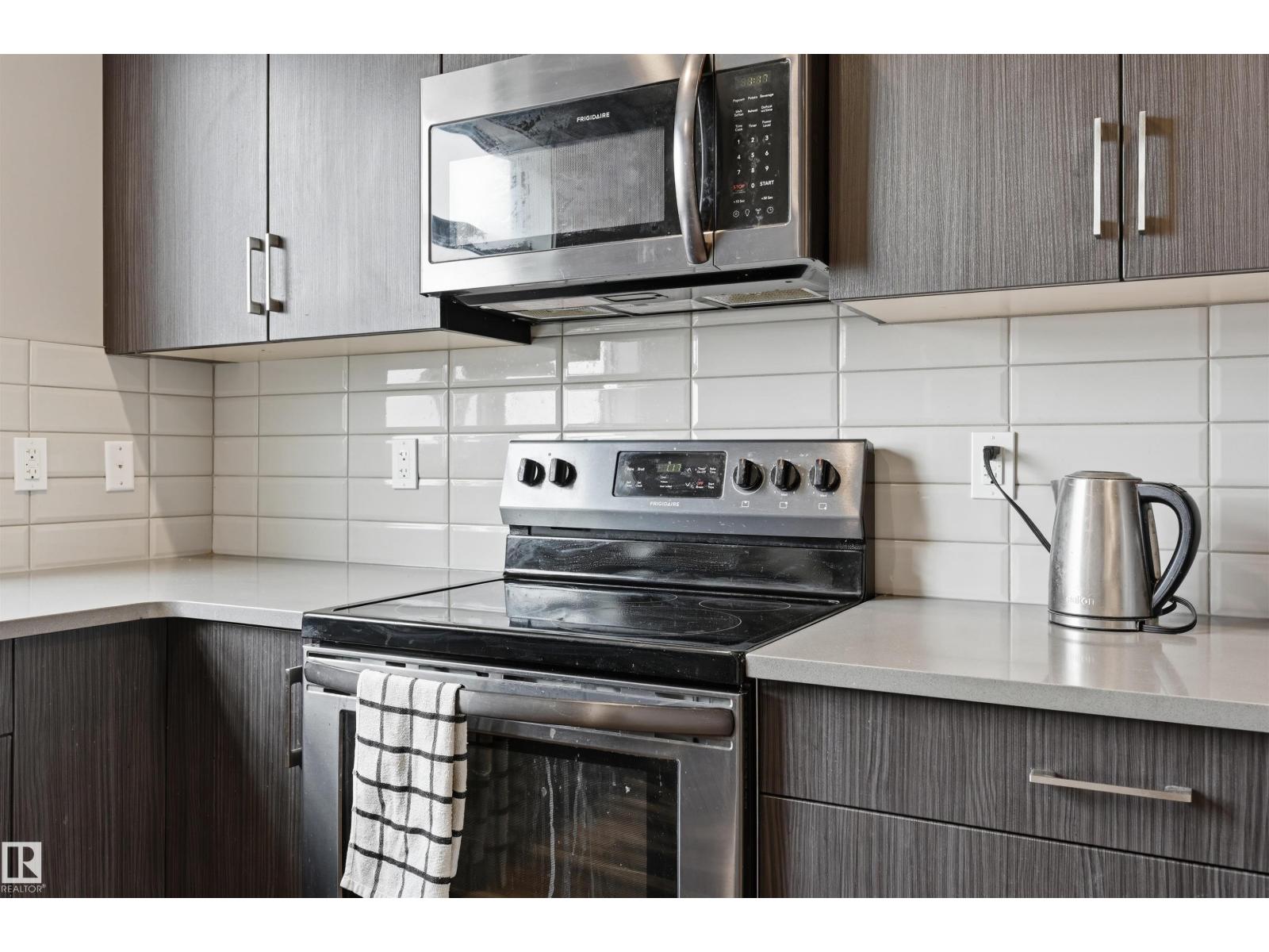 #5 17635 58 ST NW NW, Edmonton