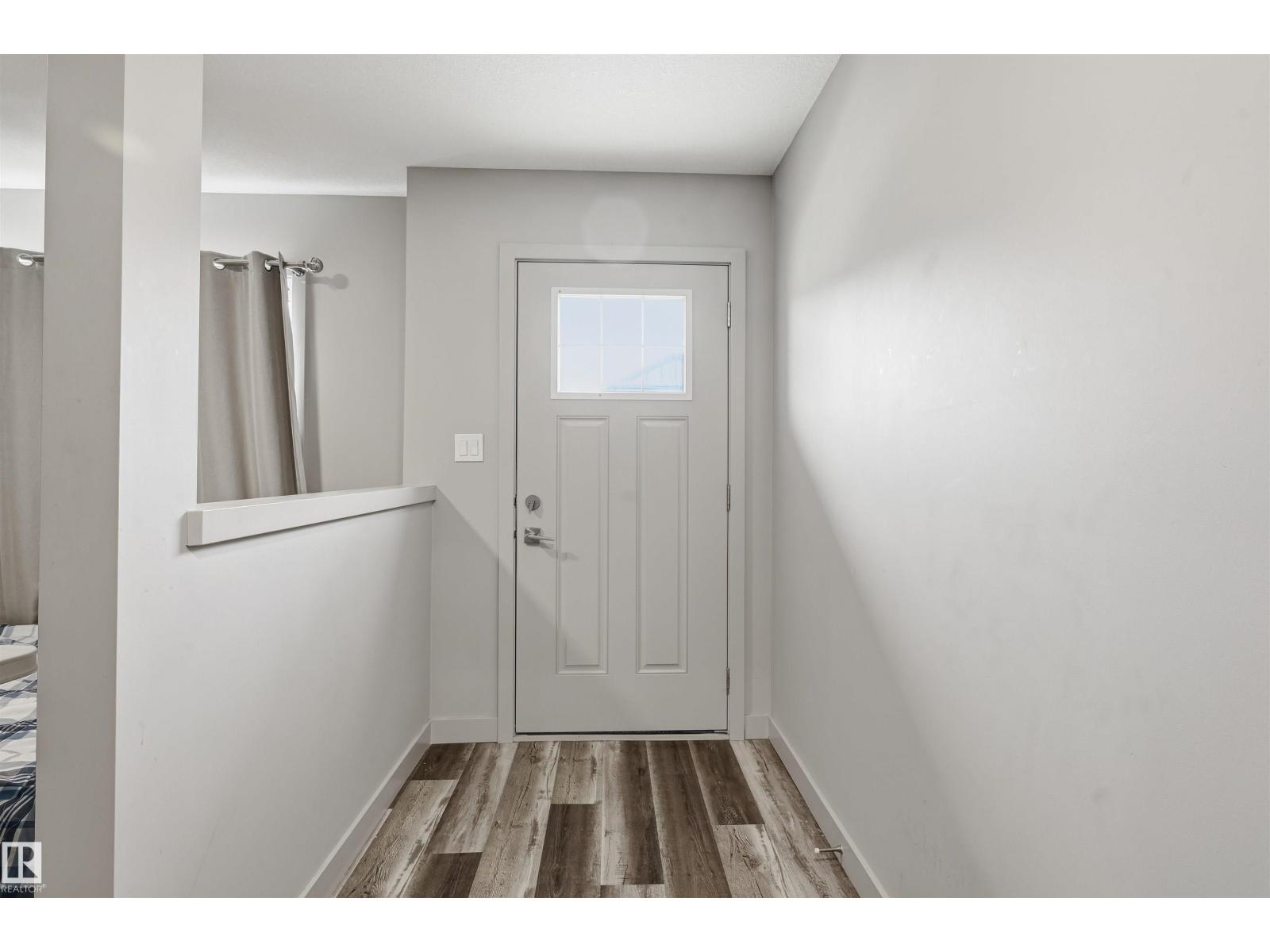 #5 17635 58 ST NW NW, Edmonton