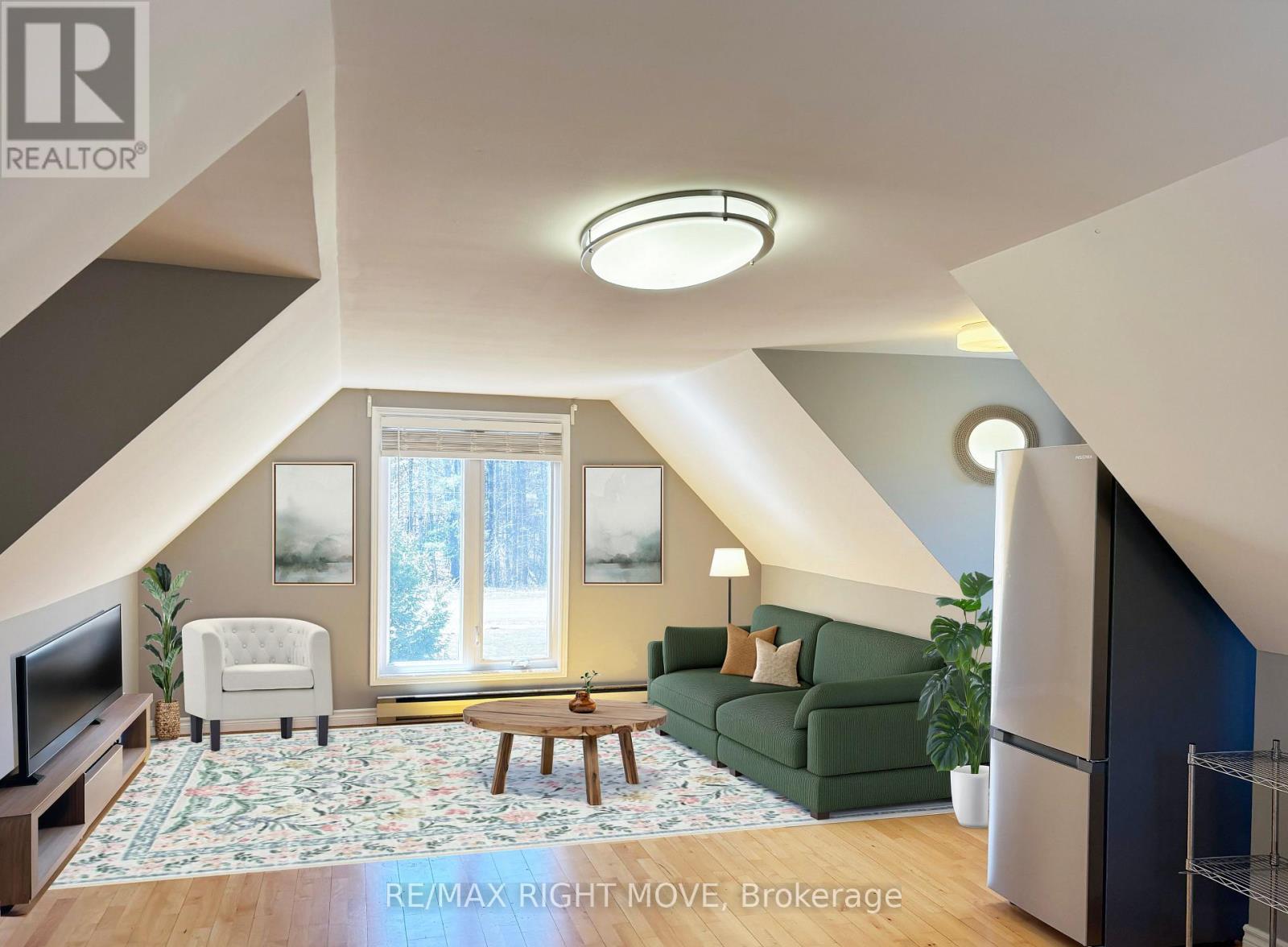 Self contained loft above garage*Virtually Staged