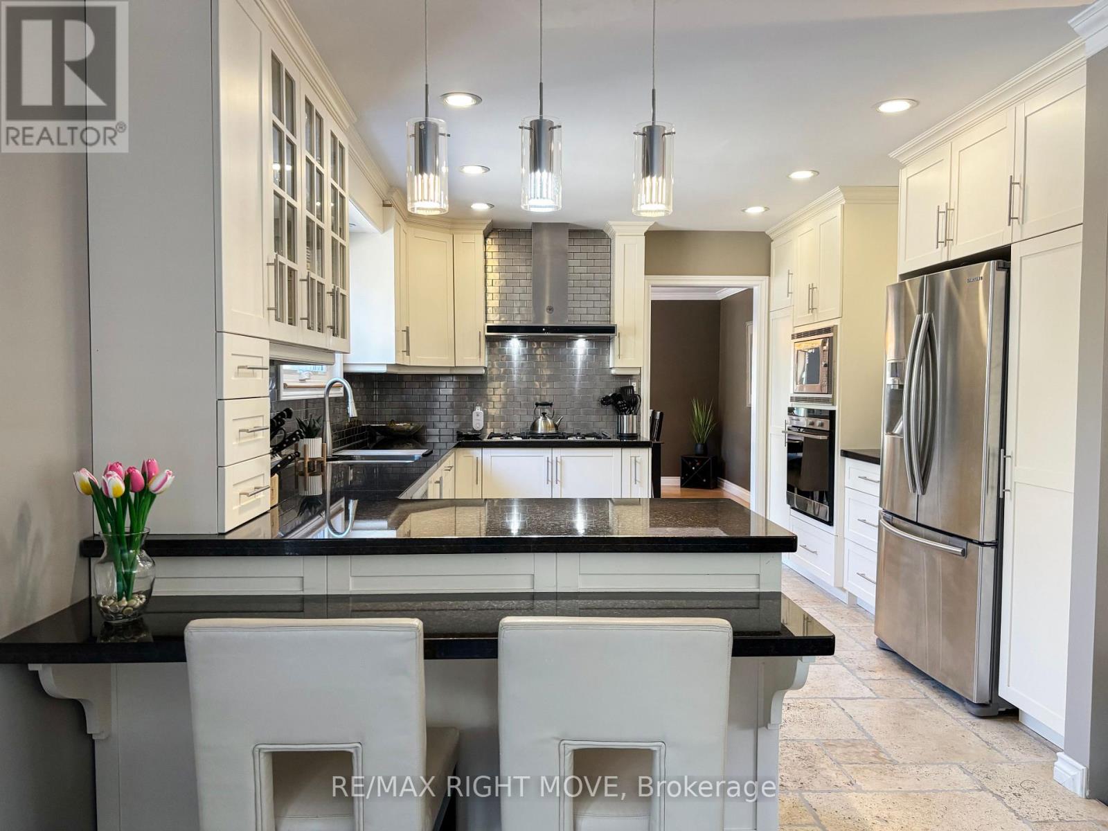 Kitchen replaced in 2013