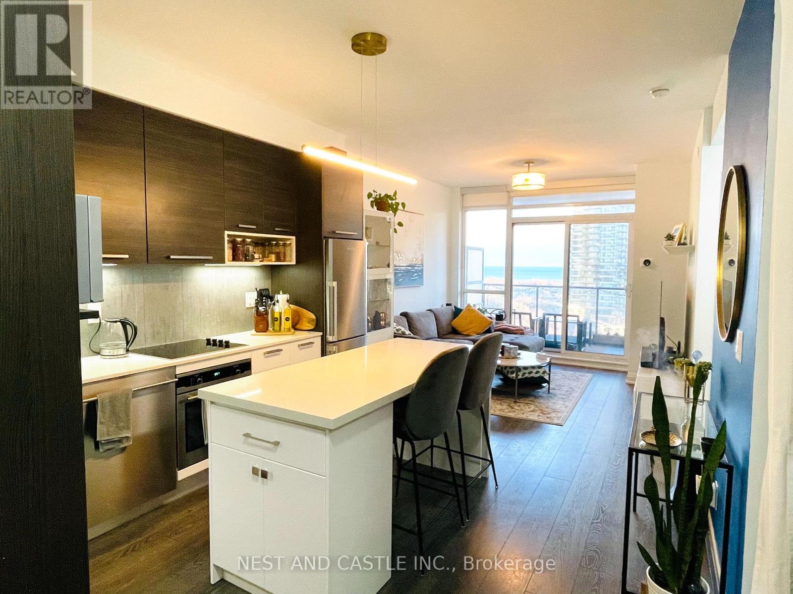 Listing photo of 902 - 36 PARK LAWN ROAD