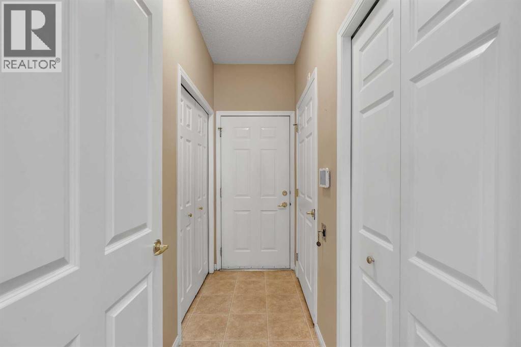 56 Royal Abbey Rise NW — photo 25
